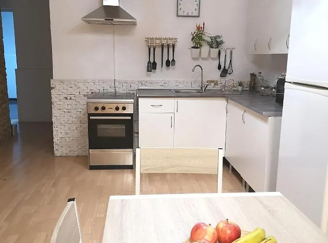 Acogedor Con Excelente Ubicacion.